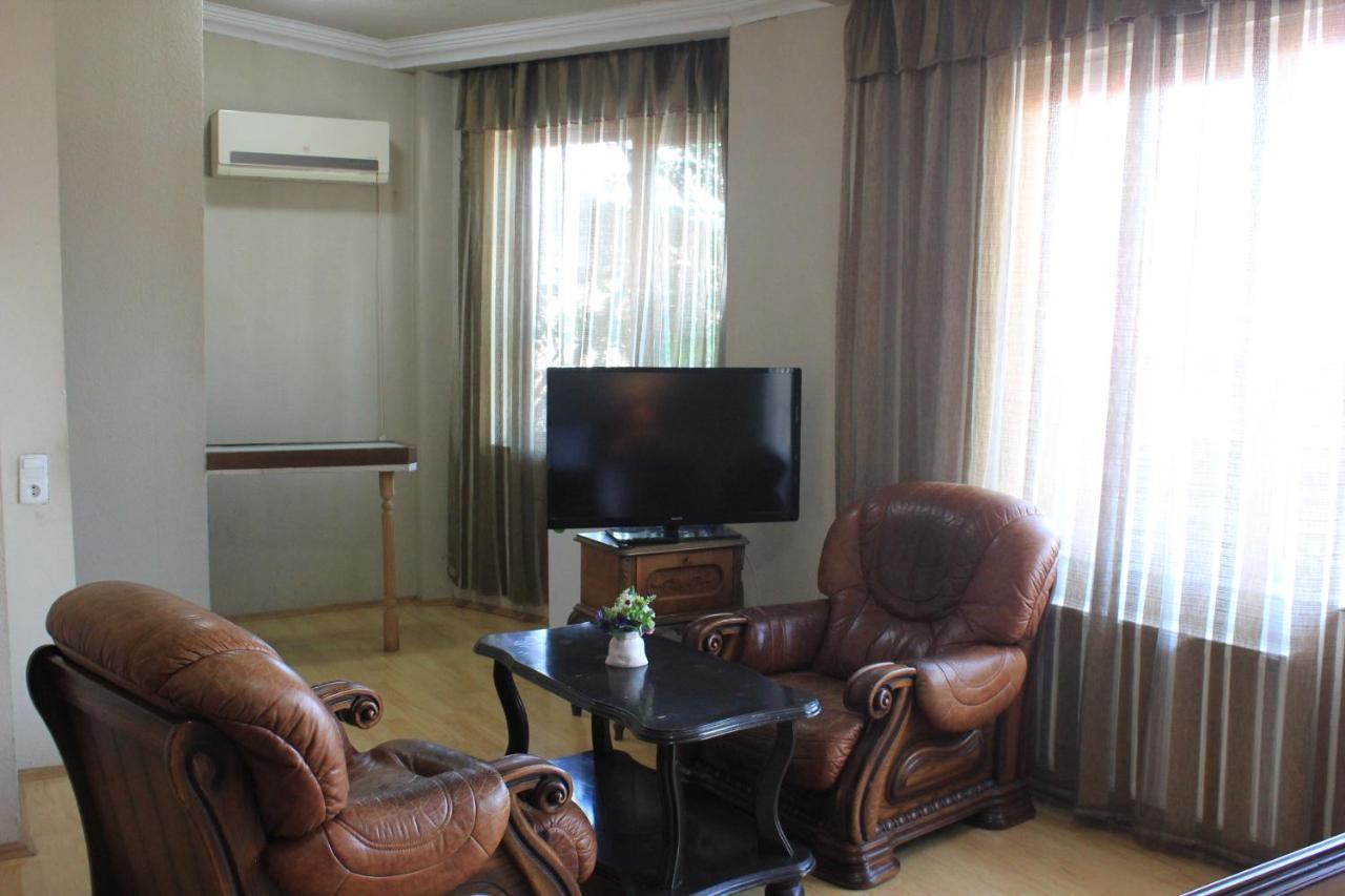 Valiko Hotel Tbilisi Exterior photo